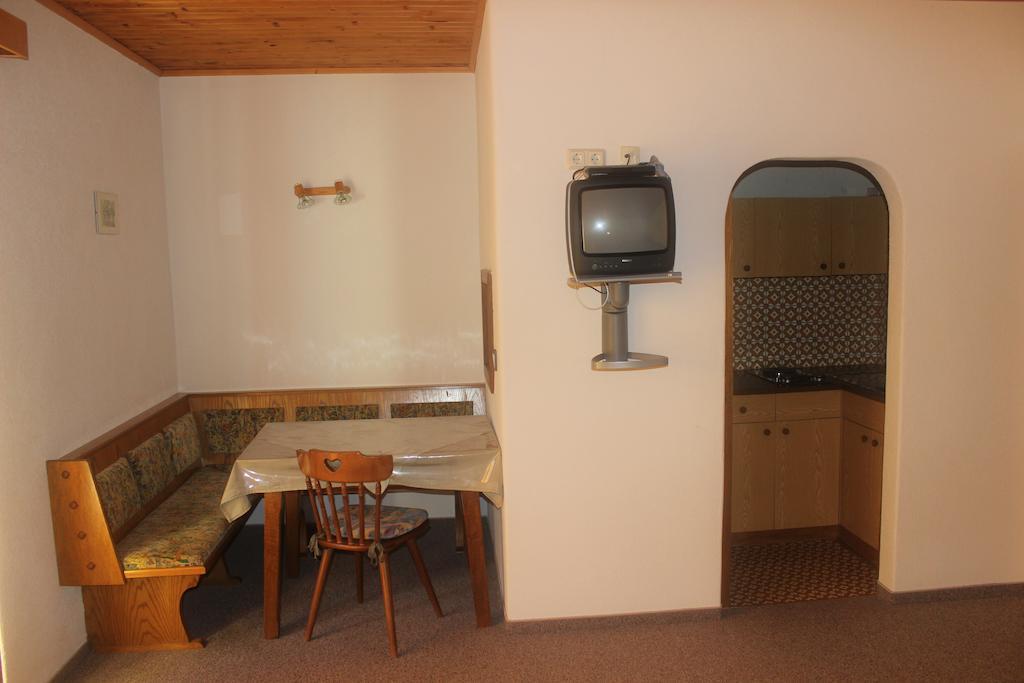 Ferienwohnung Haus Bergblick Bad Kleinkirchheim Zimmer foto